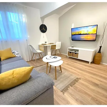 Apartments Fantasia Pula Exterior photo