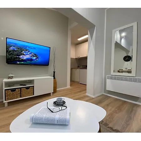 Apartments Fantasia Pula Exterior photo