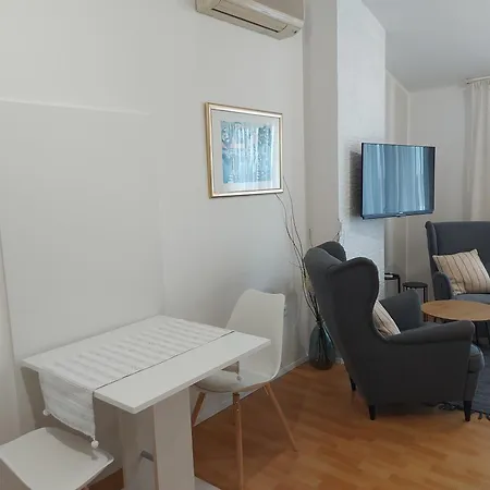 Apartments Fantasia Pula Exterior photo